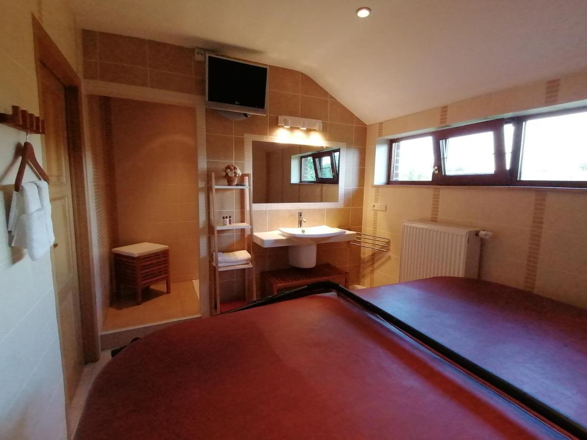L'Atelier D'Arthur - Gite Chaleureux Avec Jacuzzi. Tenneville Екстер'єр фото